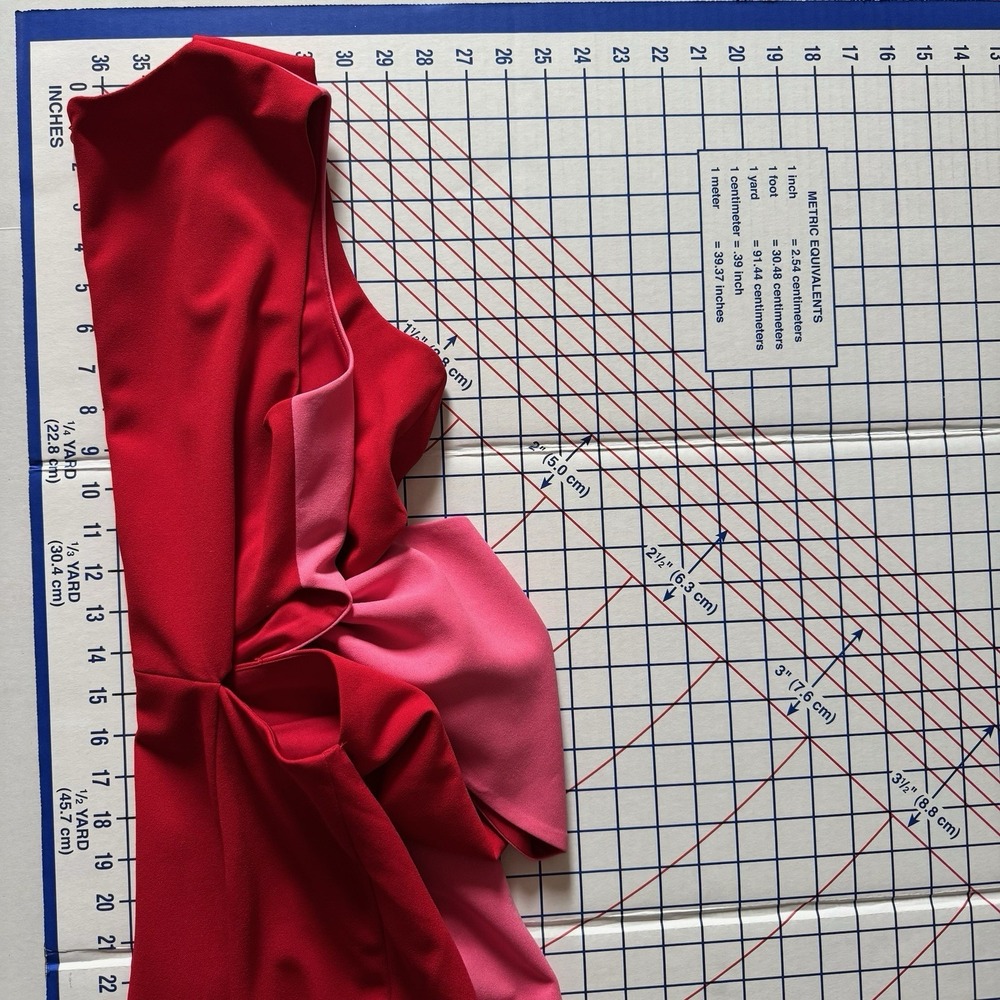 One 33 Social Color Block Bow Front Gown Side Cutouts Pink Red 8 Event Dress - Picture 14 of 16